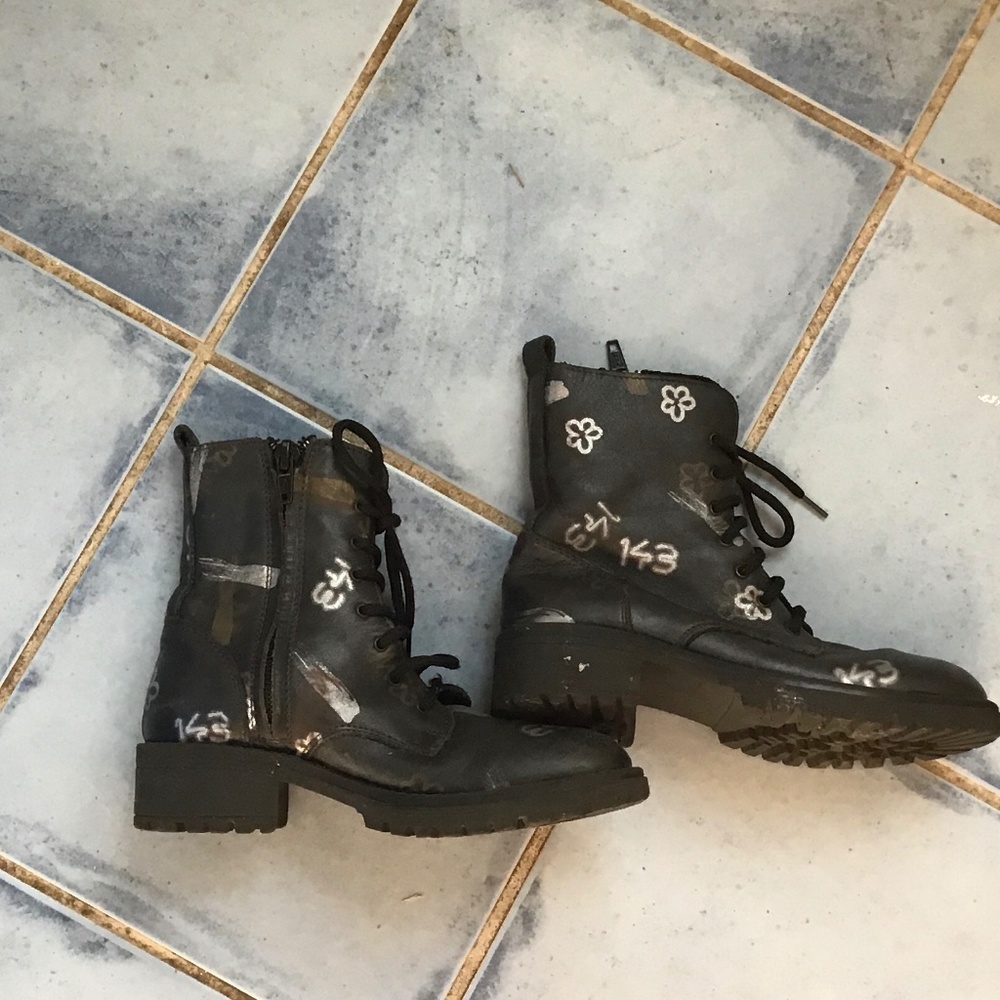 Kids ankle leather zipper boots with a number print European size 28